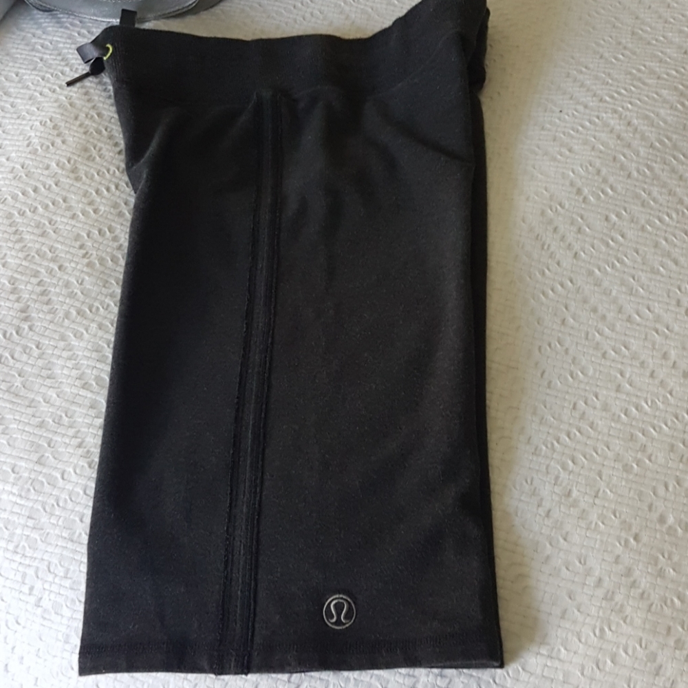 lululemon athletica Black Women Shorts Bermudas